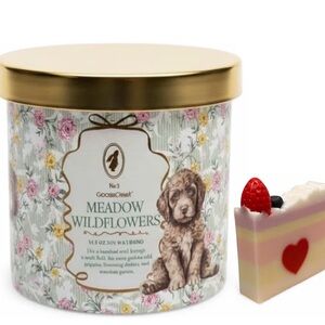 Meadow Wildflowers Scented Candle 14.5 oz Soy wax blend with artisanal soap Gift